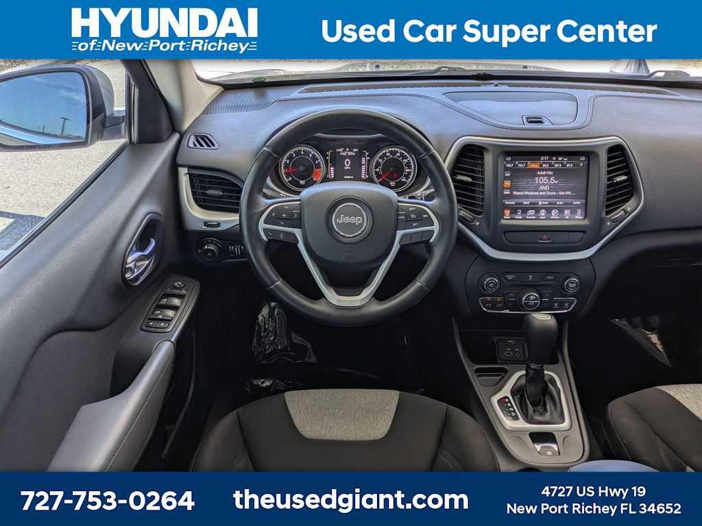 used 2014 Jeep Cherokee car, priced at $7,998