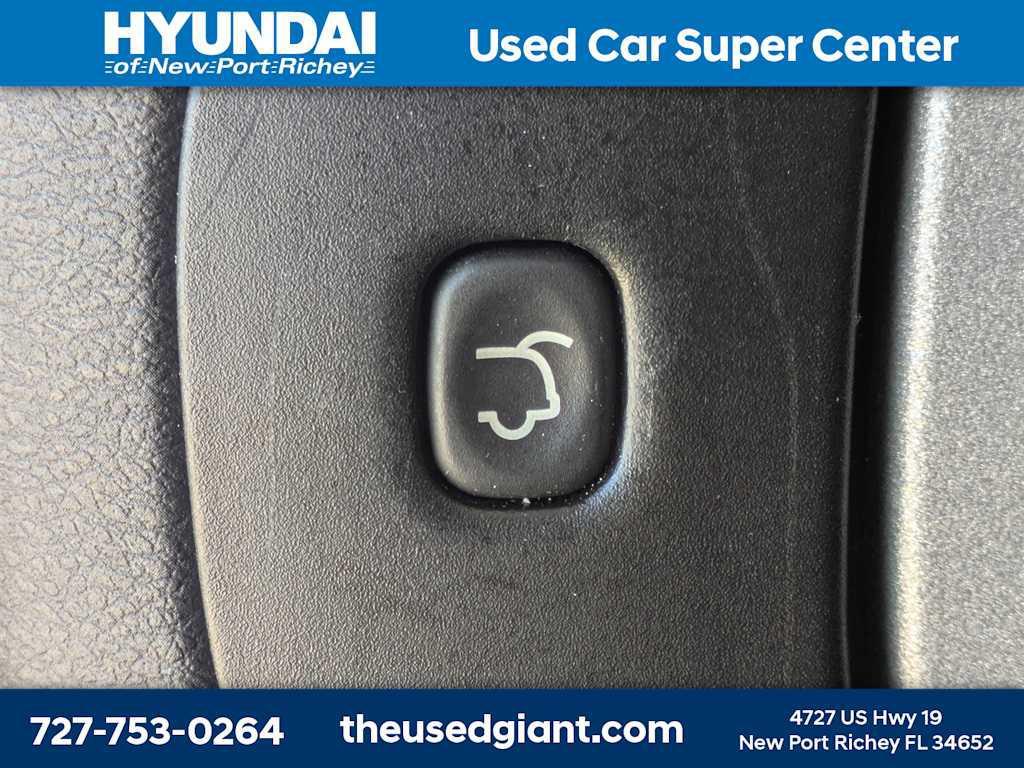 used 2014 Jeep Cherokee car, priced at $9,294