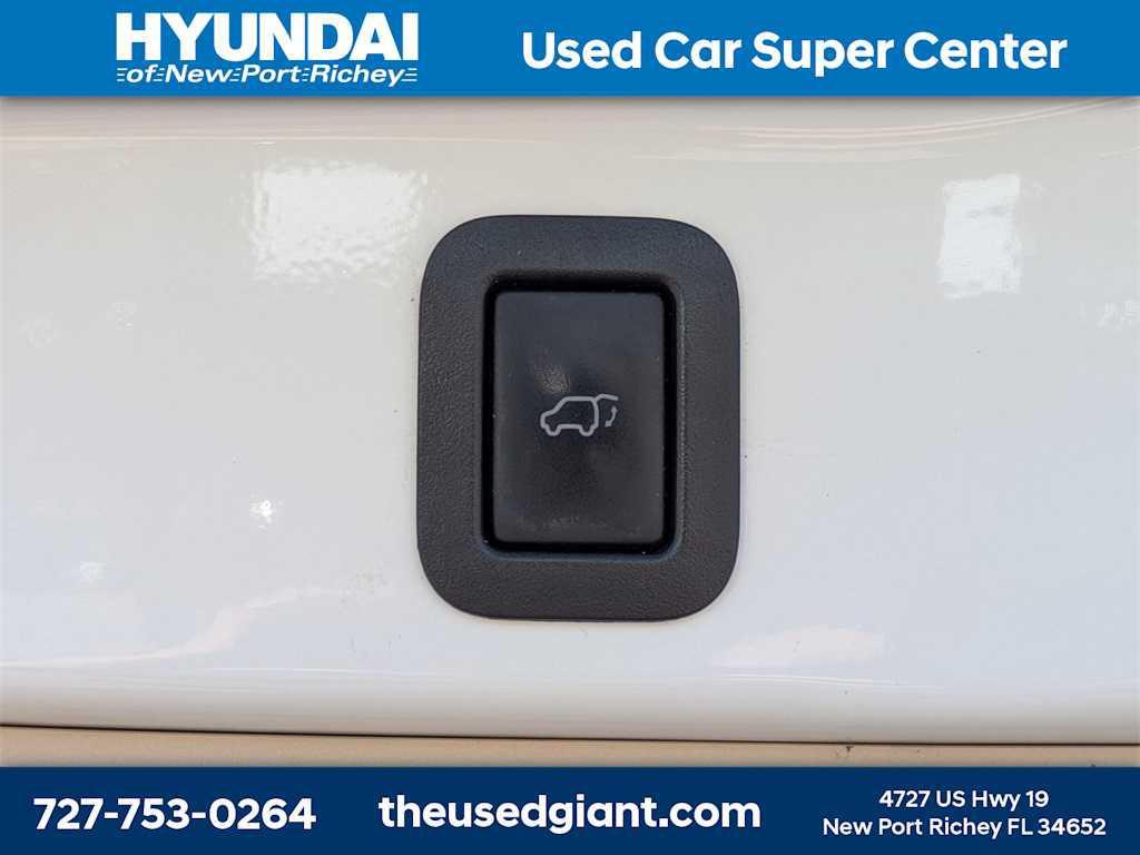 used 2017 Toyota Highlander car, priced at $21,440