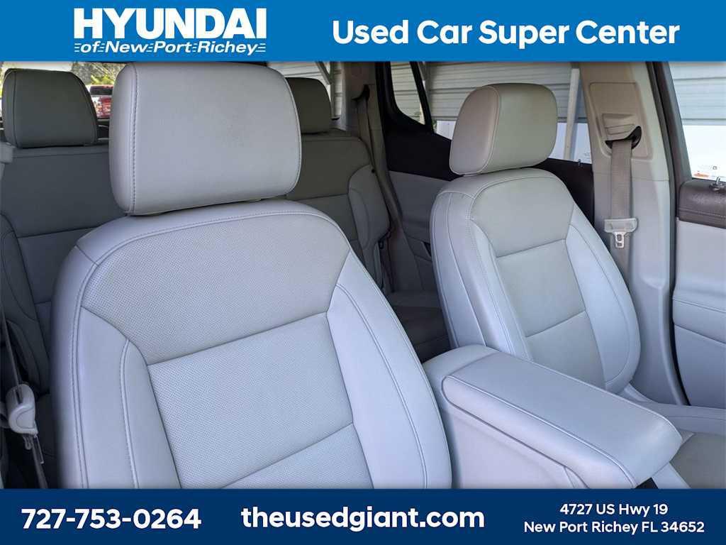 used 2022 GMC Acadia car, priced at $22,998