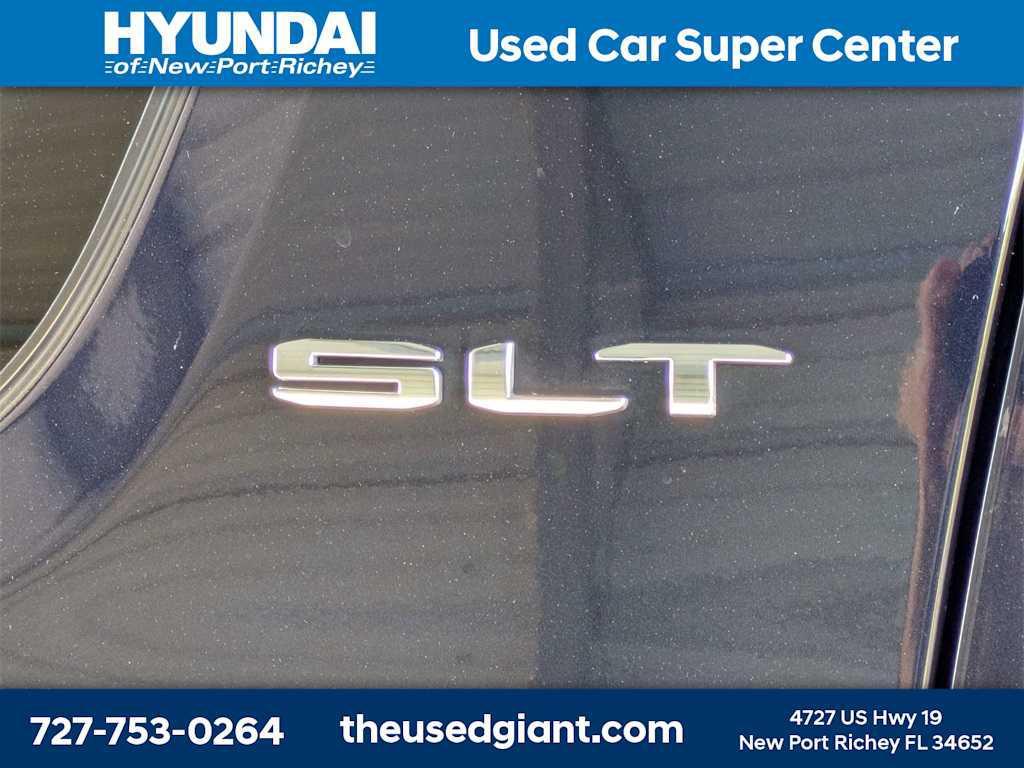 used 2022 GMC Acadia car, priced at $22,998