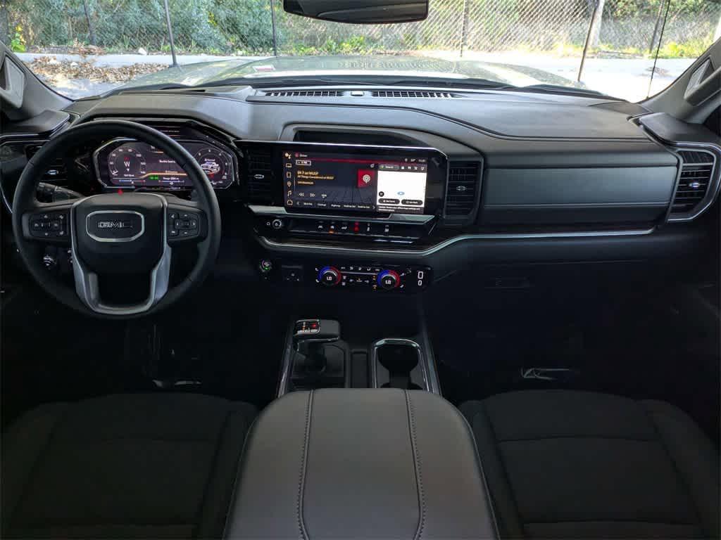 used 2025 GMC Sierra 1500 car, priced at $39,999