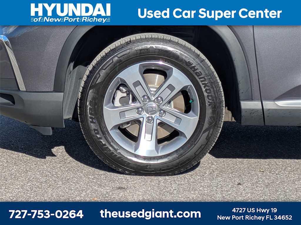 used 2025 Honda Pilot car, priced at $38,240