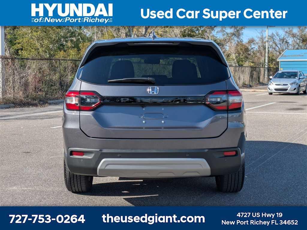 used 2025 Honda Pilot car, priced at $38,240
