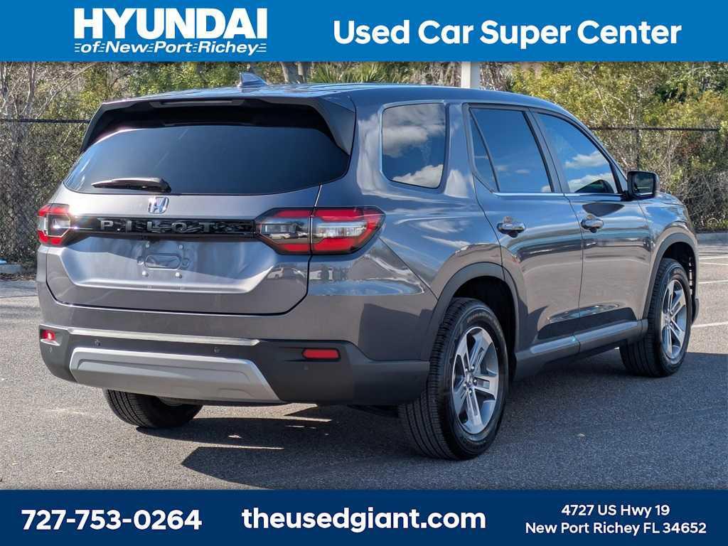 used 2025 Honda Pilot car, priced at $38,240
