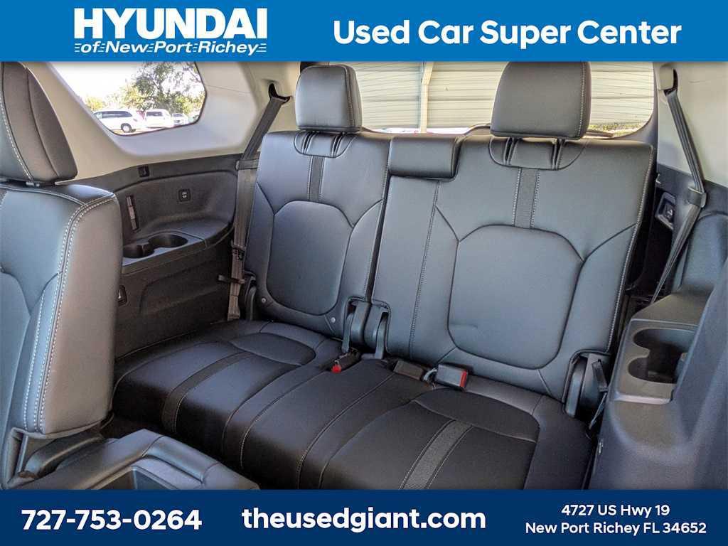 used 2025 Honda Pilot car, priced at $38,240