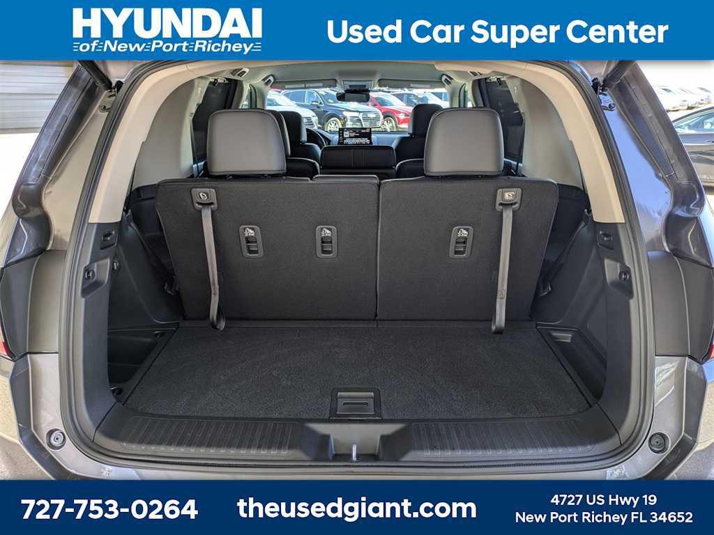 used 2025 Honda Pilot car, priced at $38,240