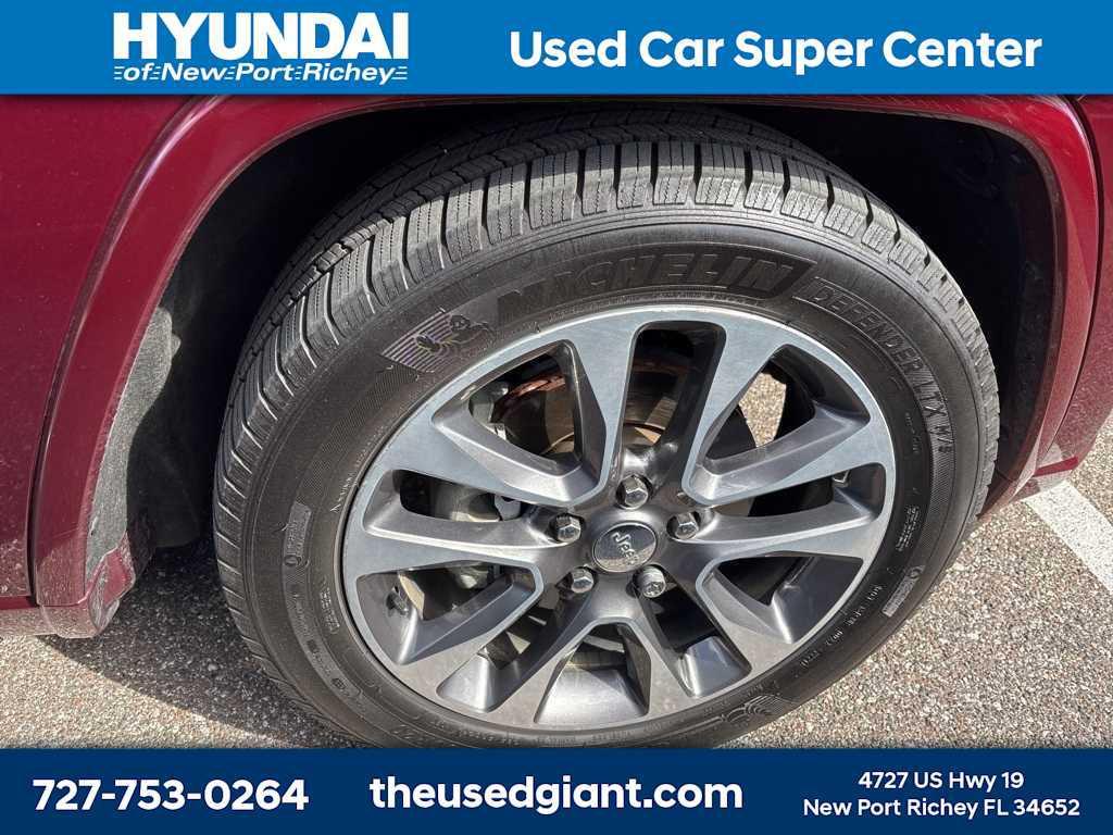 used 2017 Jeep Grand Cherokee car, priced at $16,243