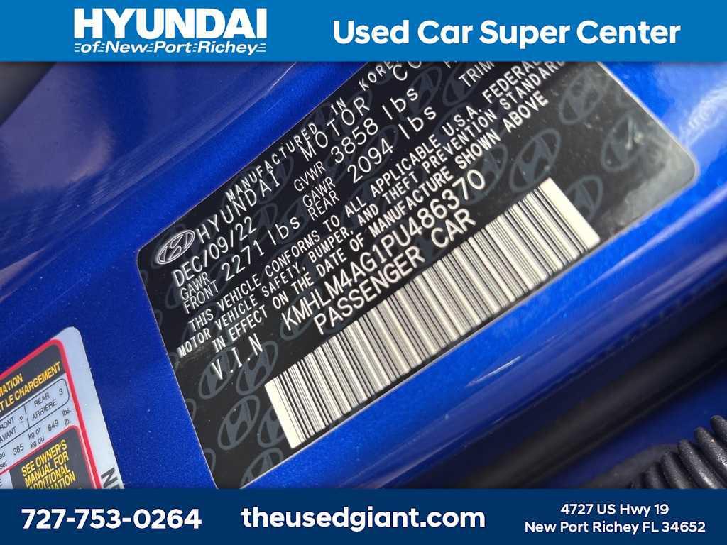 used 2023 Hyundai Elantra car