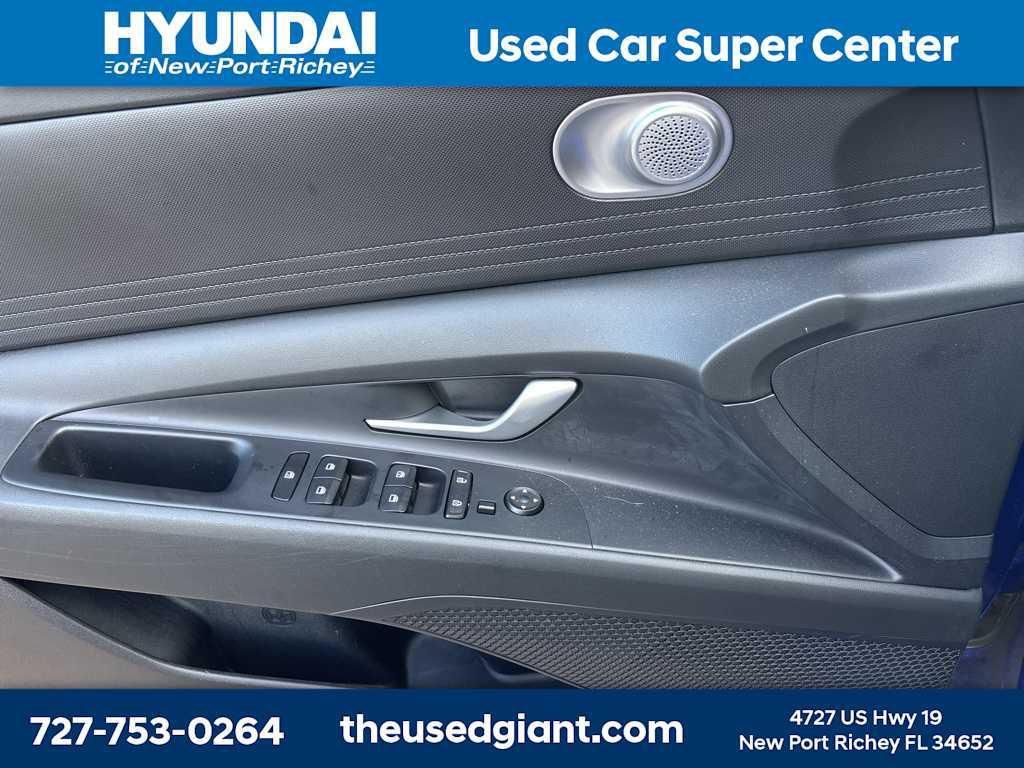 used 2023 Hyundai Elantra car