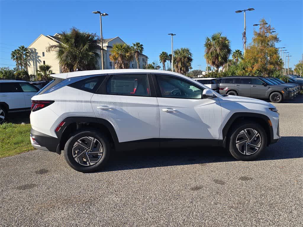 new 2026 Hyundai TUCSON Hybrid car, priced at $34,105