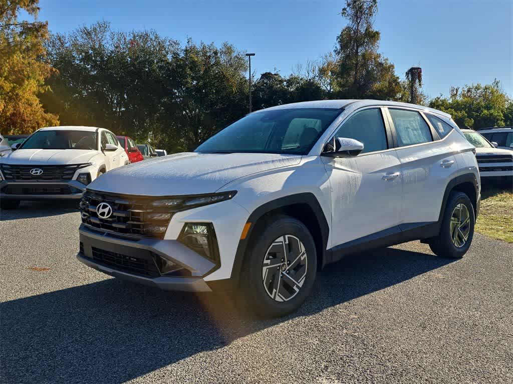 new 2026 Hyundai TUCSON Hybrid car, priced at $34,105