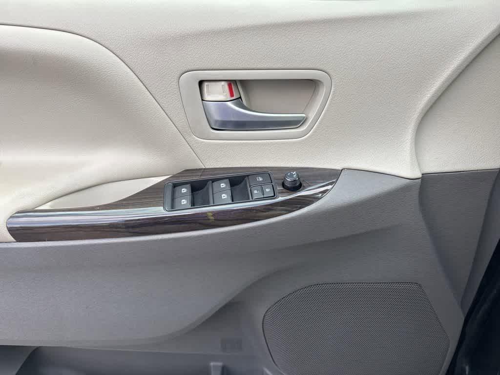 used 2015 Toyota Sienna car, priced at $13,674