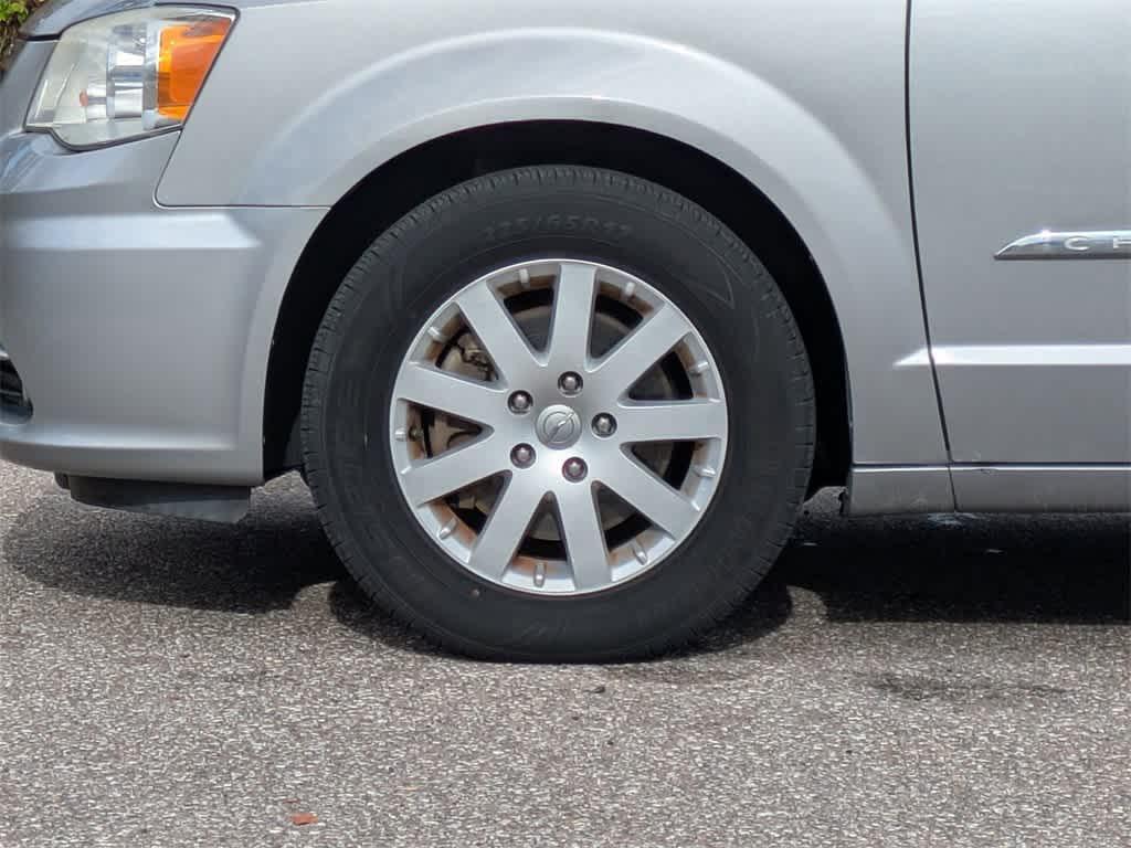 used 2016 Chrysler Town & Country car, priced at $3,998