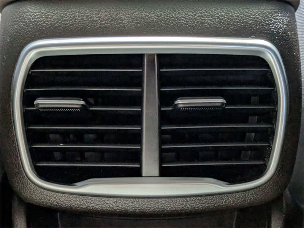 used 2020 Hyundai Santa Fe car, priced at $16,998