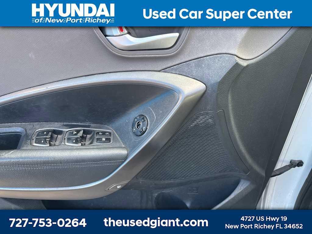 used 2013 Hyundai Santa Fe car, priced at $4,995