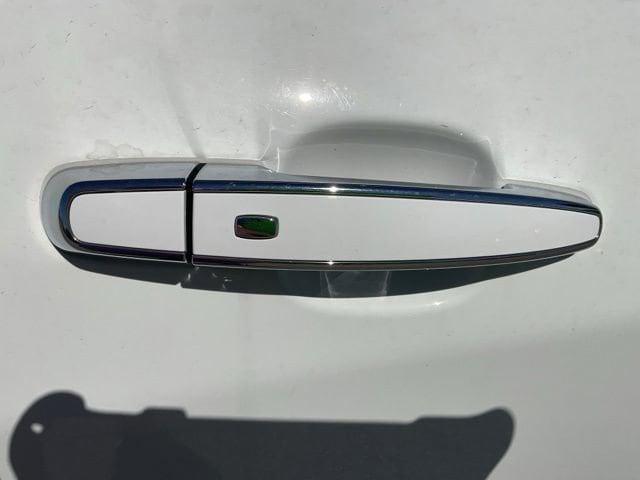 used 2021 Chevrolet Equinox car, priced at $21,927