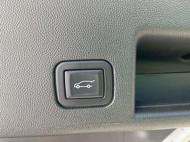 used 2021 Chevrolet Equinox car, priced at $21,927