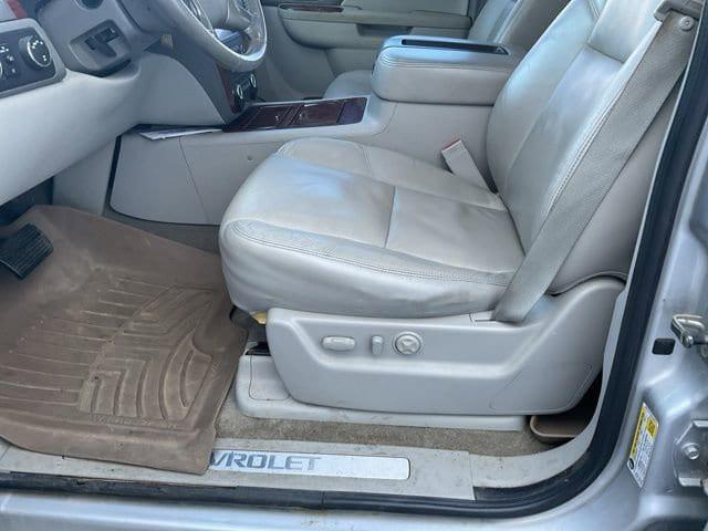 used 2011 Chevrolet Avalanche car, priced at $11,994