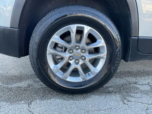 used 2023 Chevrolet Traverse car, priced at $25,169
