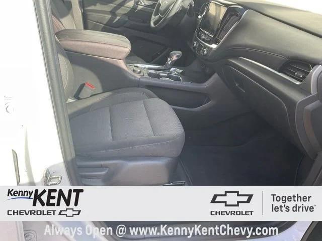 used 2023 Chevrolet Traverse car, priced at $27,749