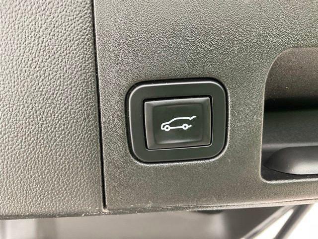 used 2017 Cadillac XT5 car, priced at $11,522
