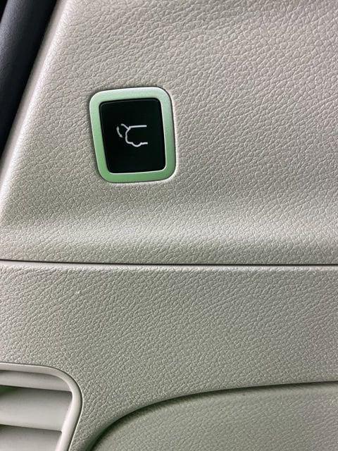 used 2023 Chrysler Pacifica car, priced at $24,648