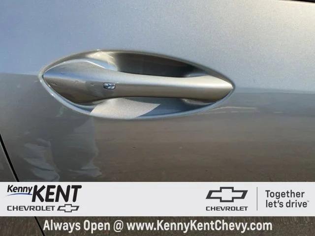 used 2025 Chevrolet Trax car, priced at $20,894