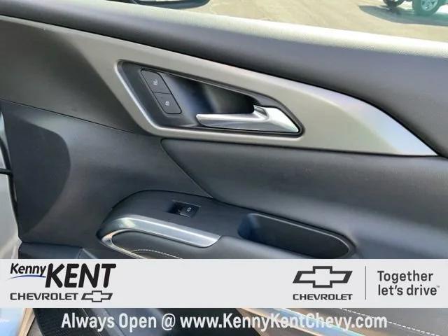 used 2024 Chevrolet Traverse car, priced at $29,461