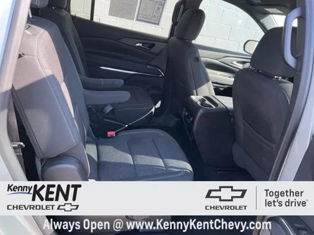 used 2024 Chevrolet Traverse car, priced at $29,461