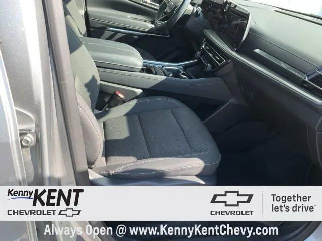 used 2024 Chevrolet Traverse car, priced at $29,461