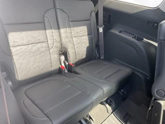 used 2023 GMC Acadia car, priced at $28,724