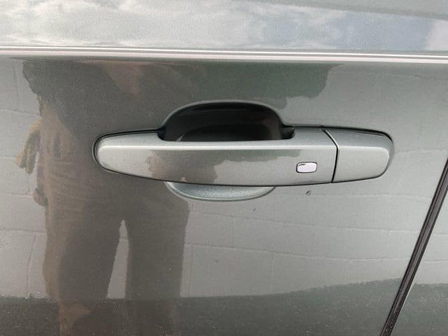 used 2023 Chevrolet Traverse car, priced at $26,805