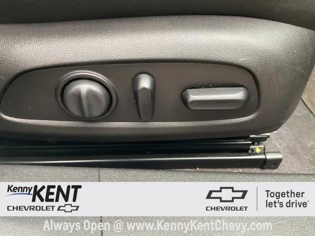 used 2017 Chevrolet Malibu car, priced at $8,988