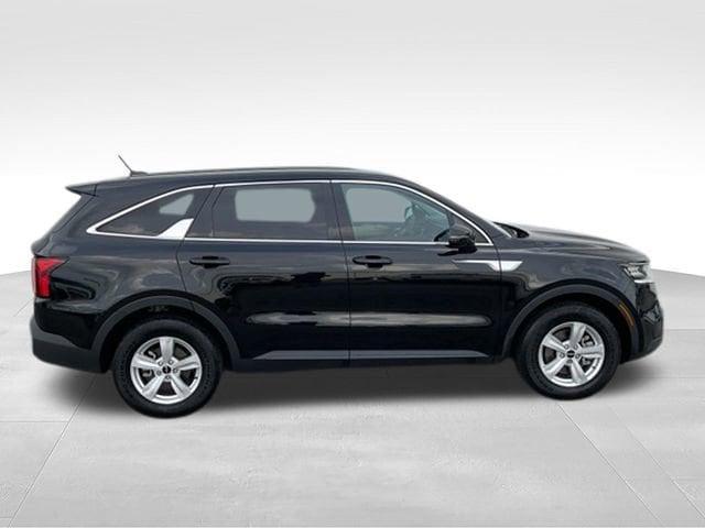 used 2023 Kia Sorento car, priced at $20,220