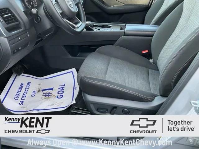 used 2023 Nissan Rogue car, priced at $17,999