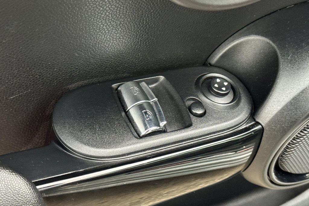 used 2021 MINI Hardtop car, priced at $26,500