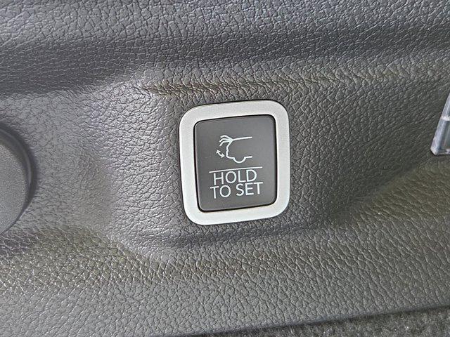 new 2025 Jeep Grand Cherokee L car