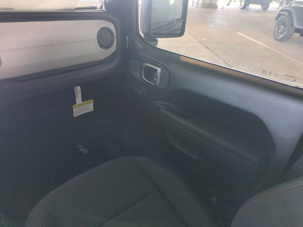 new 2026 Jeep Wrangler car, priced at $39,477