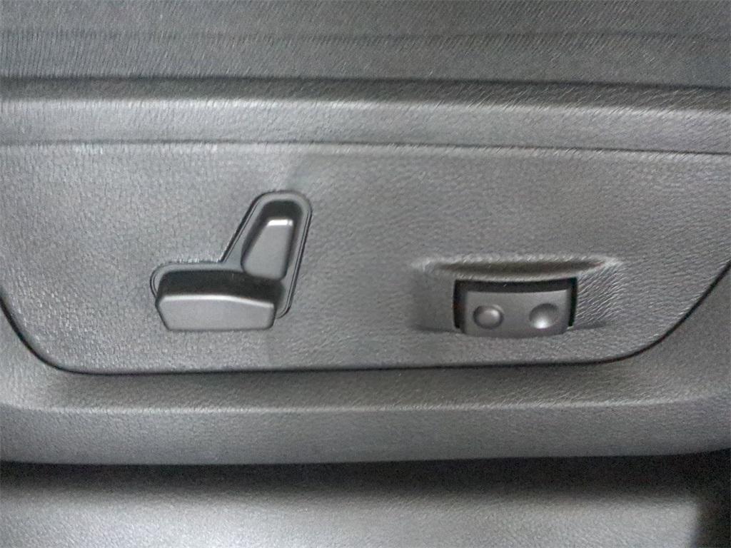 new 2025 Ram 2500 car, priced at $53,865