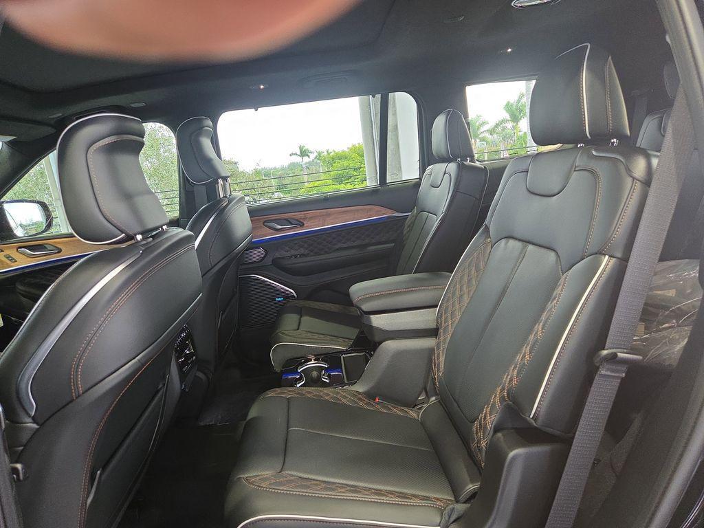 new 2025 Jeep Grand Cherokee L car, priced at $61,760