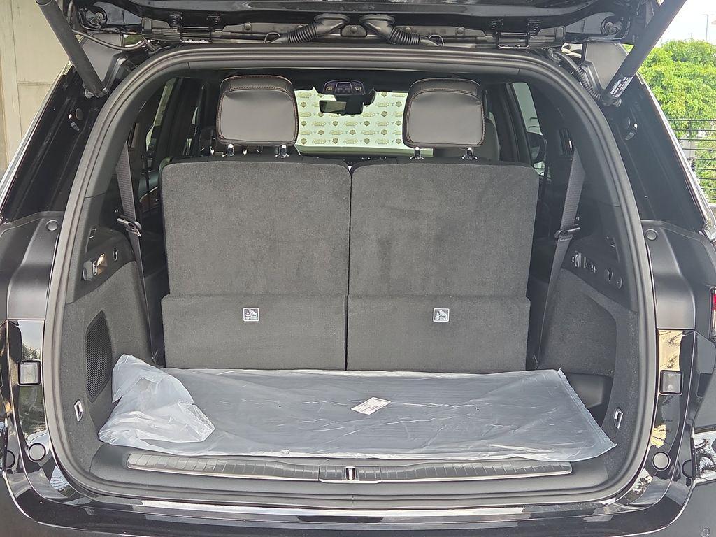 new 2025 Jeep Grand Cherokee L car, priced at $61,760