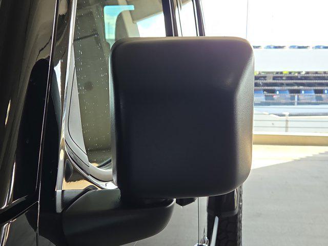 new 2025 Jeep Gladiator car