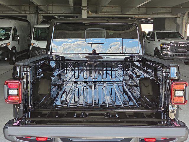 new 2025 Jeep Gladiator car