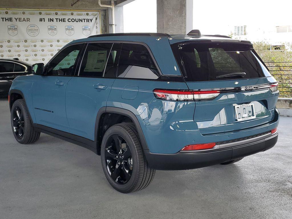 new 2026 Jeep Grand Cherokee car, priced at $45,279