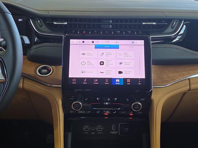 new 2025 Jeep Grand Cherokee L car