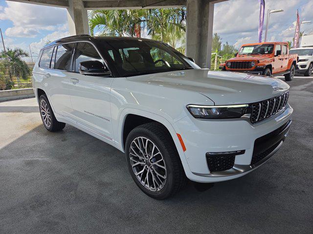 new 2025 Jeep Grand Cherokee L car
