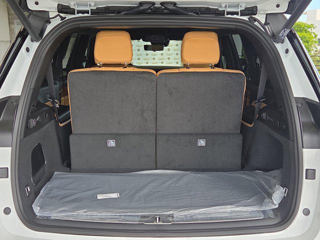 new 2025 Jeep Grand Cherokee L car