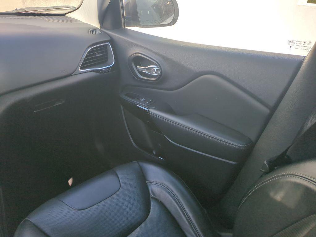 used 2023 Jeep Cherokee car, priced at $19,860