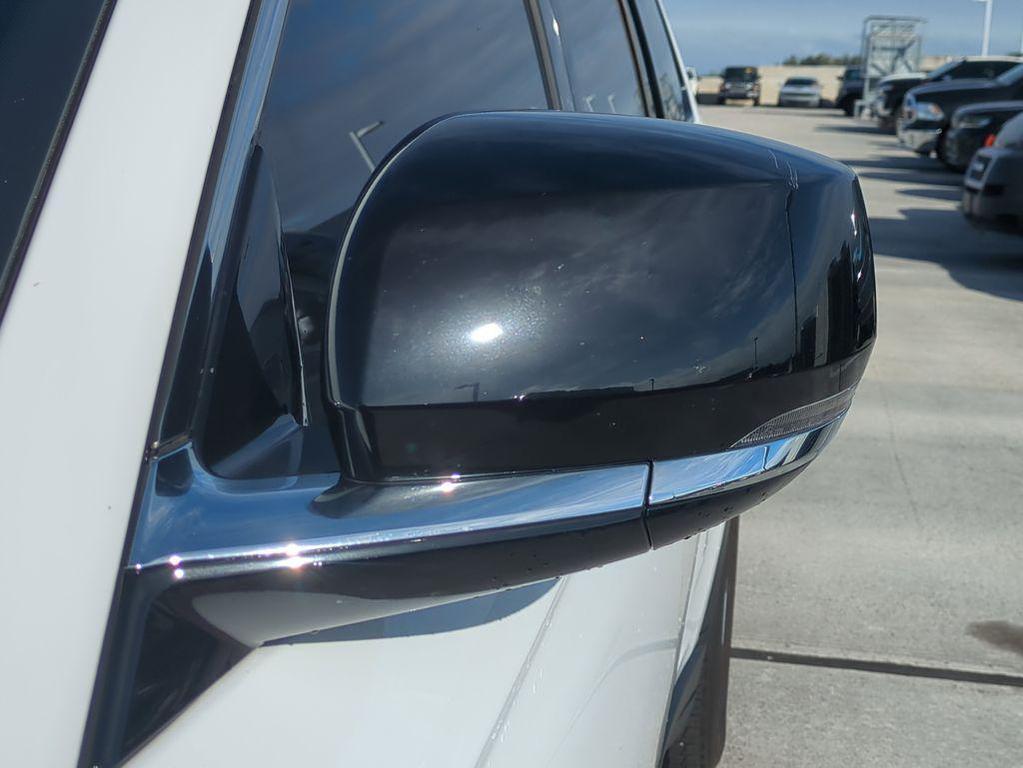 used 2022 Jeep Grand Cherokee L car, priced at $19,956